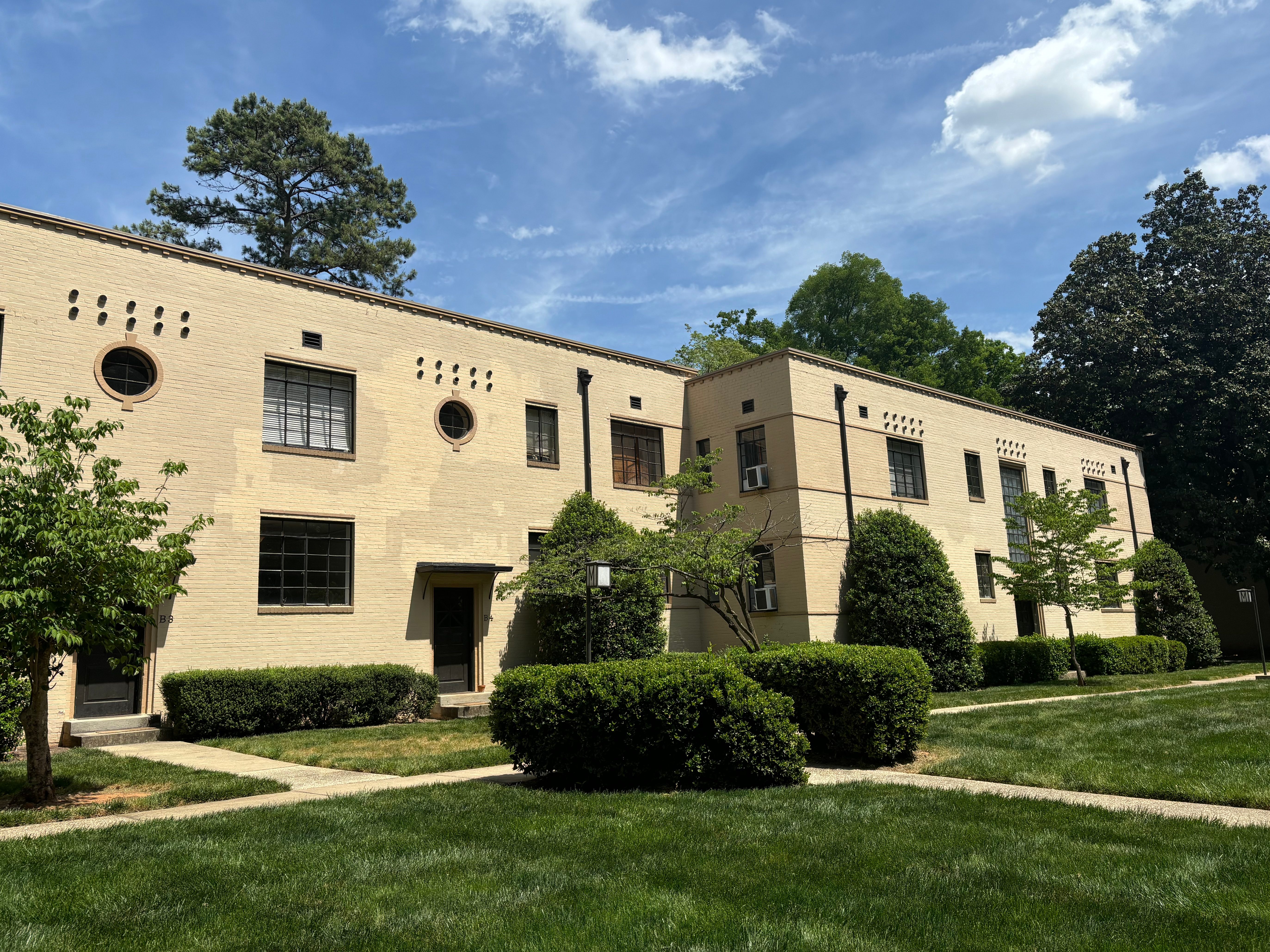 Myrtle Square Apartments